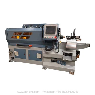 Machine de production de dés en bois